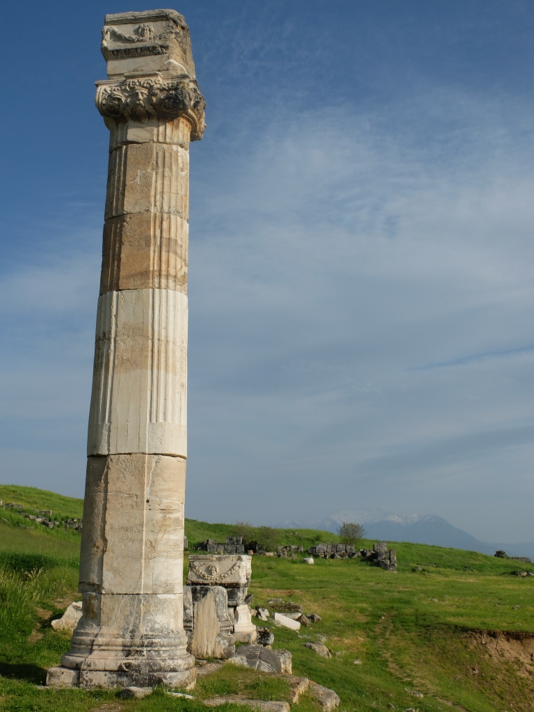 Giant pillar